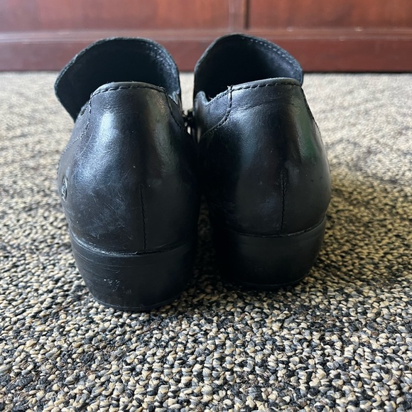 Born Lovise Women’s Black Leather Side Zip Block Heel Ankle Bootie loafers - Picture 7 of 7